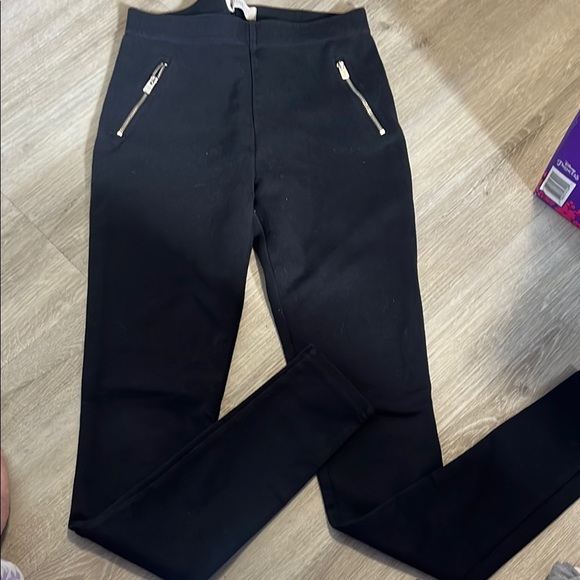 Hollister Black Leggings with Zipper Pockets - Picture 1 of 1